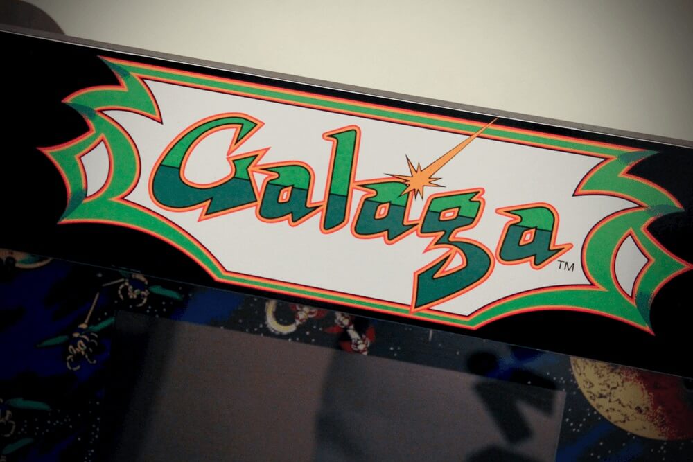 Arcade1Up Cabinet Hands-on: Galaga / Galaxian - Jump Dash Roll